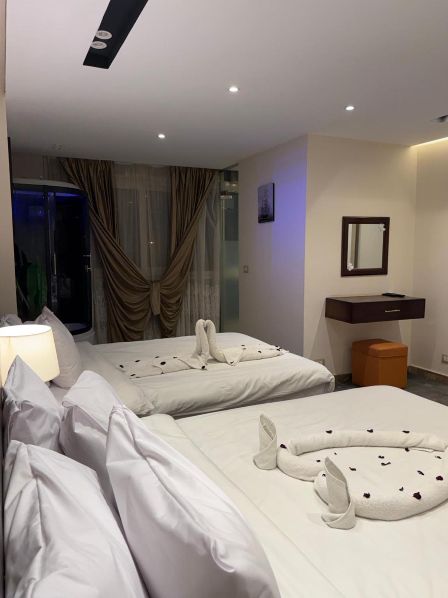 Topaz Pyramids View Inn Kafrat al Jabal Екстер'єр фото