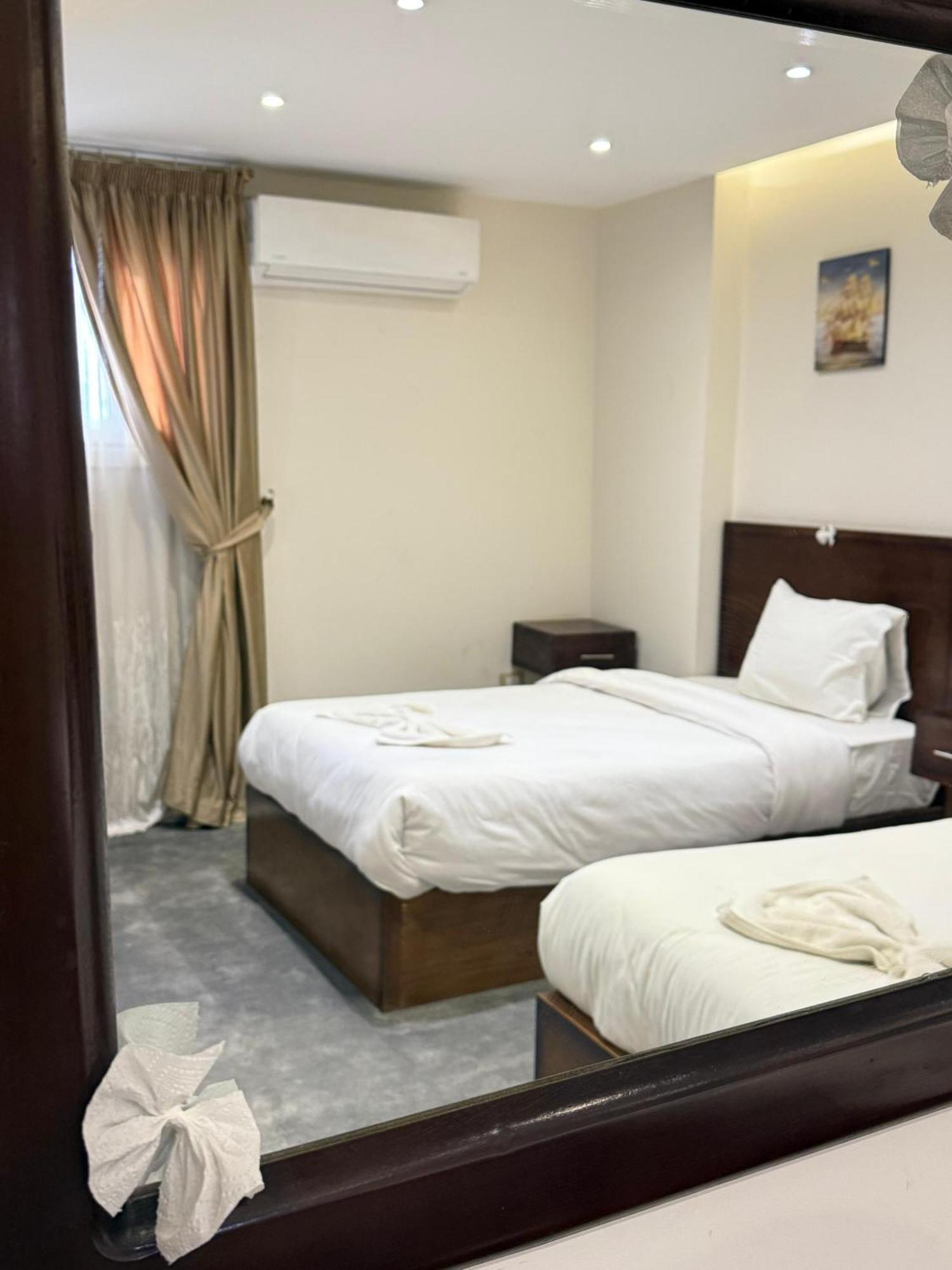 Topaz Pyramids View Inn Kafrat al Jabal Екстер'єр фото